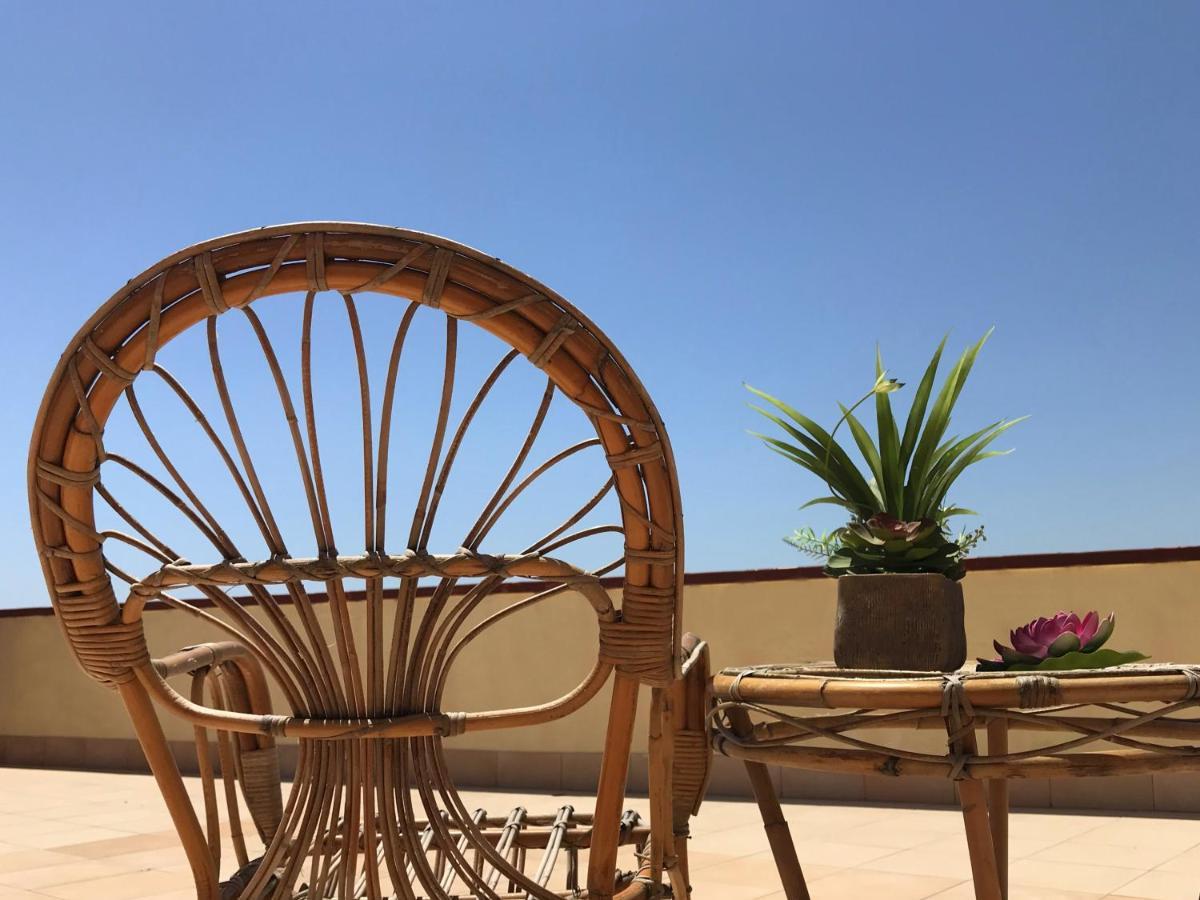 Appartamenti E Stanze Onde Blu Le Castella  Bagian luar foto